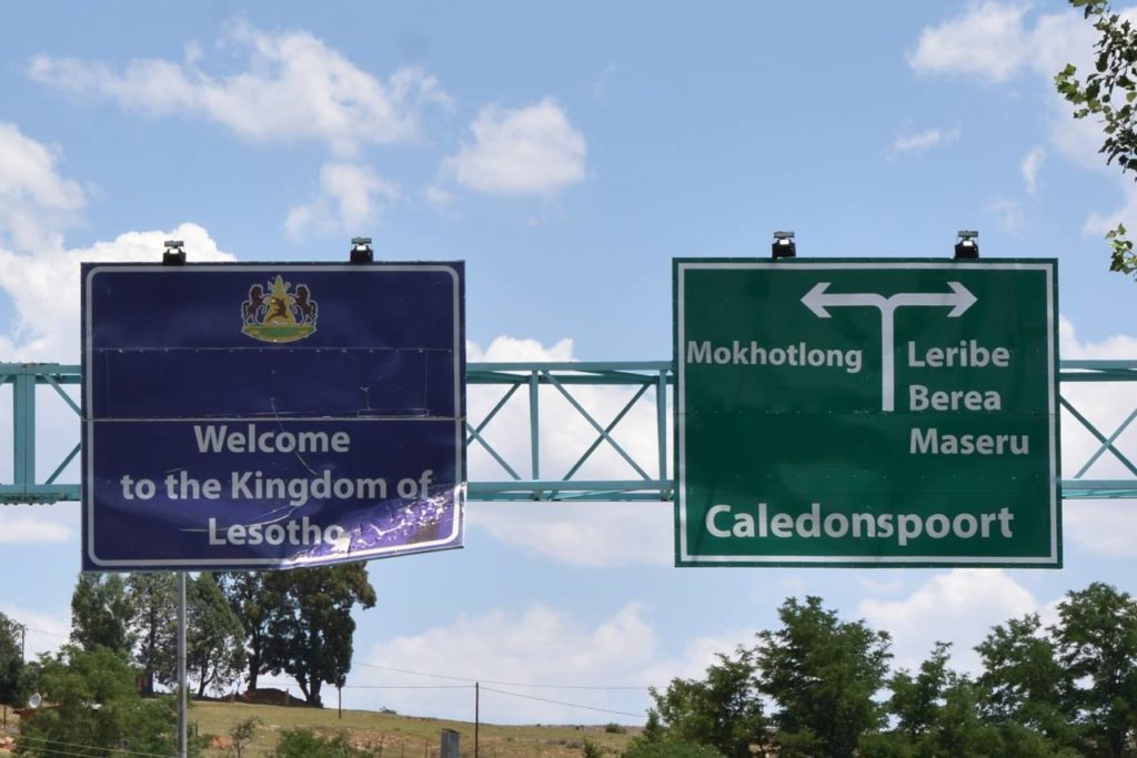 "Welcome to Lesotho"-Schild am Grenzübergang